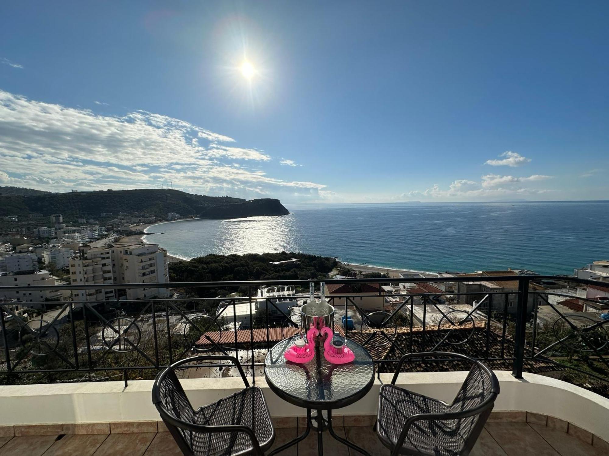 Roumers Himara Exterior photo