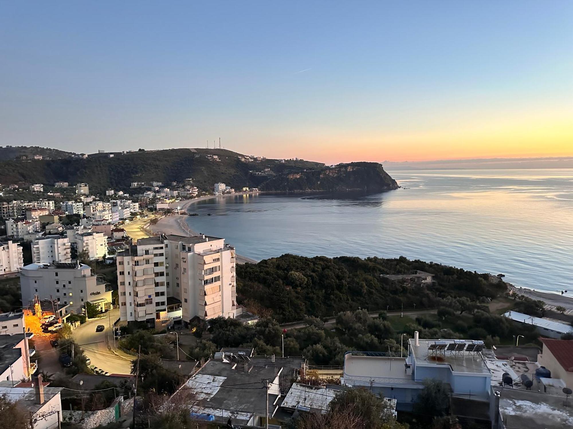 Roumers Himara Exterior photo