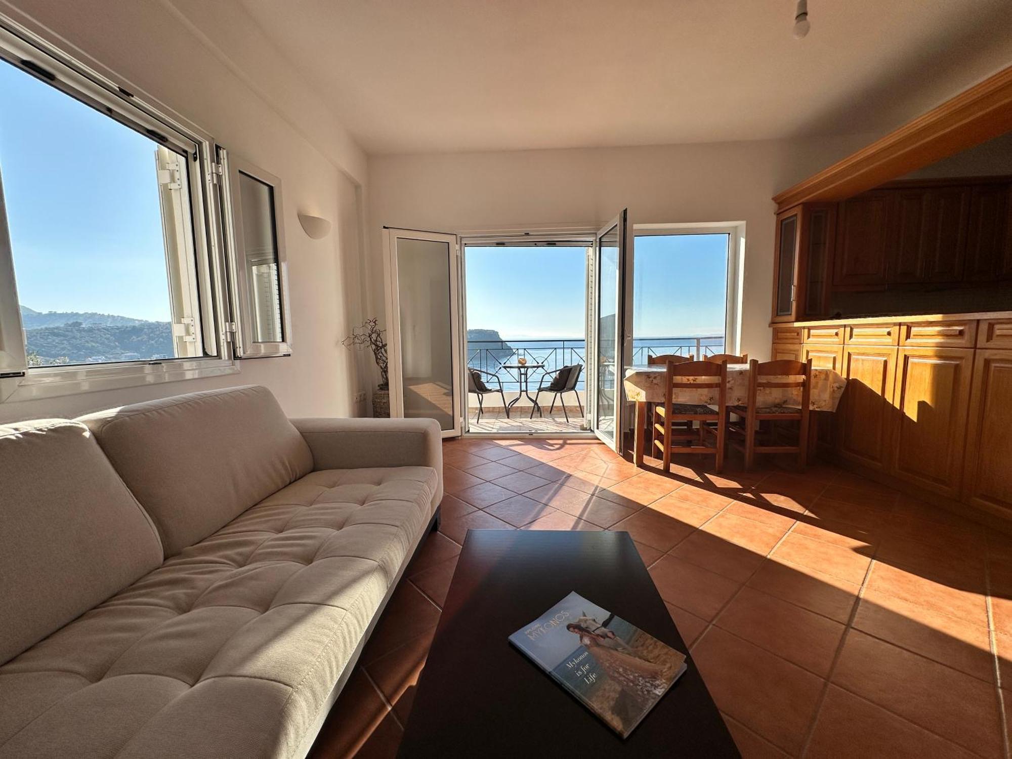 Roumers Himara Exterior photo
